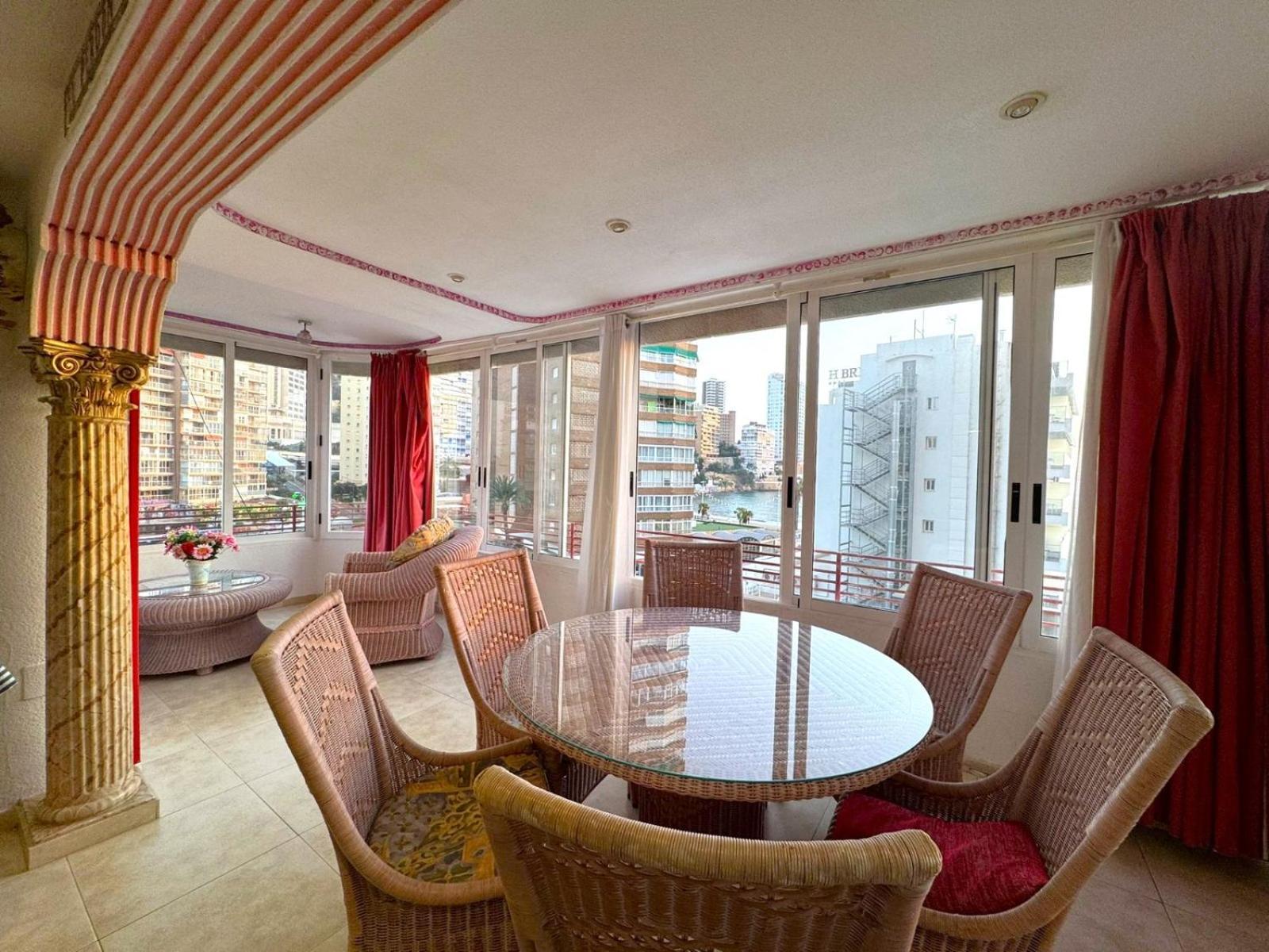 Coblanca 8-2º Fantasy Apartment Benidorm Bagian luar foto