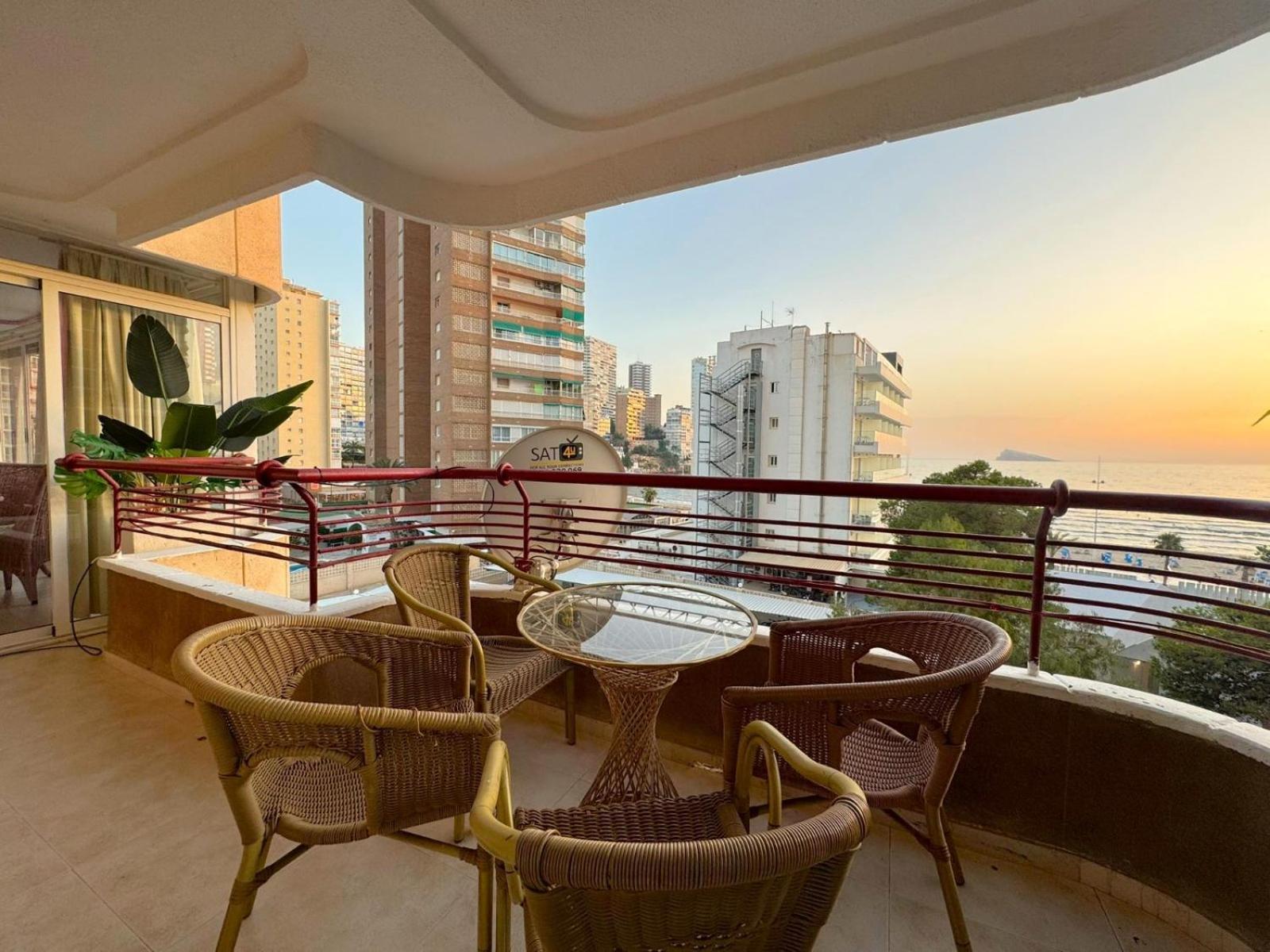 Coblanca 8-2º Fantasy Apartment Benidorm Bagian luar foto
